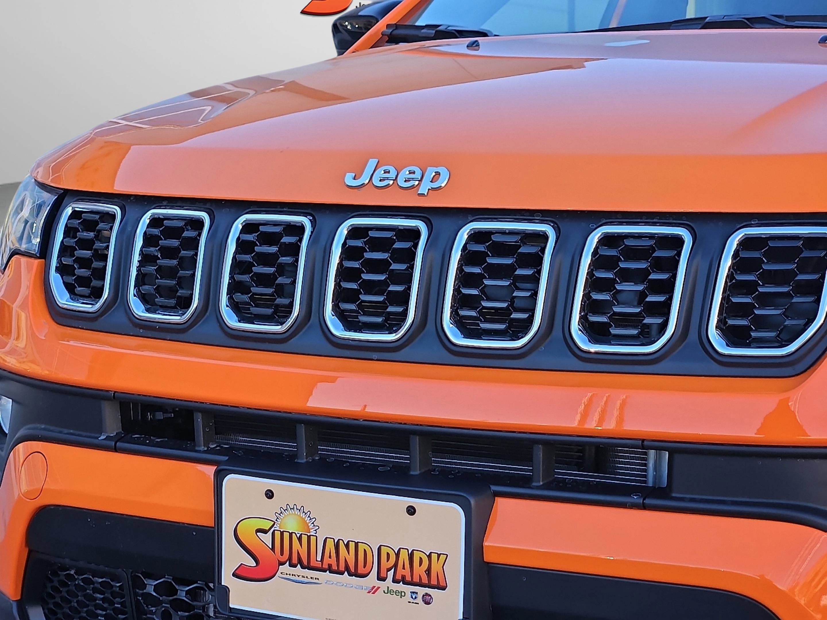 New 2026 Joose Exterior Paint Jeep Latitude image 5