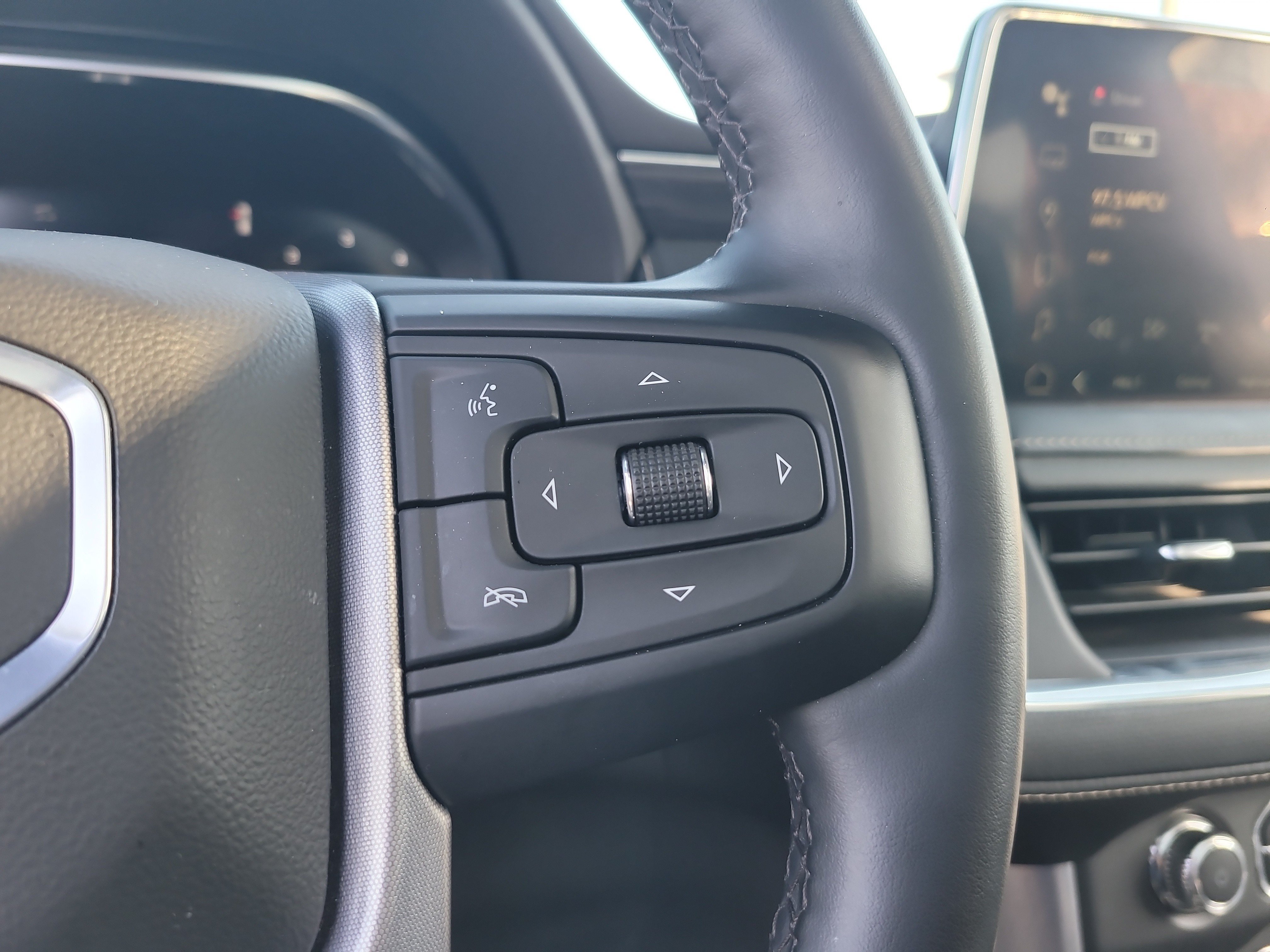 Used 2024 Sterling Metallic GMC SLT image 30