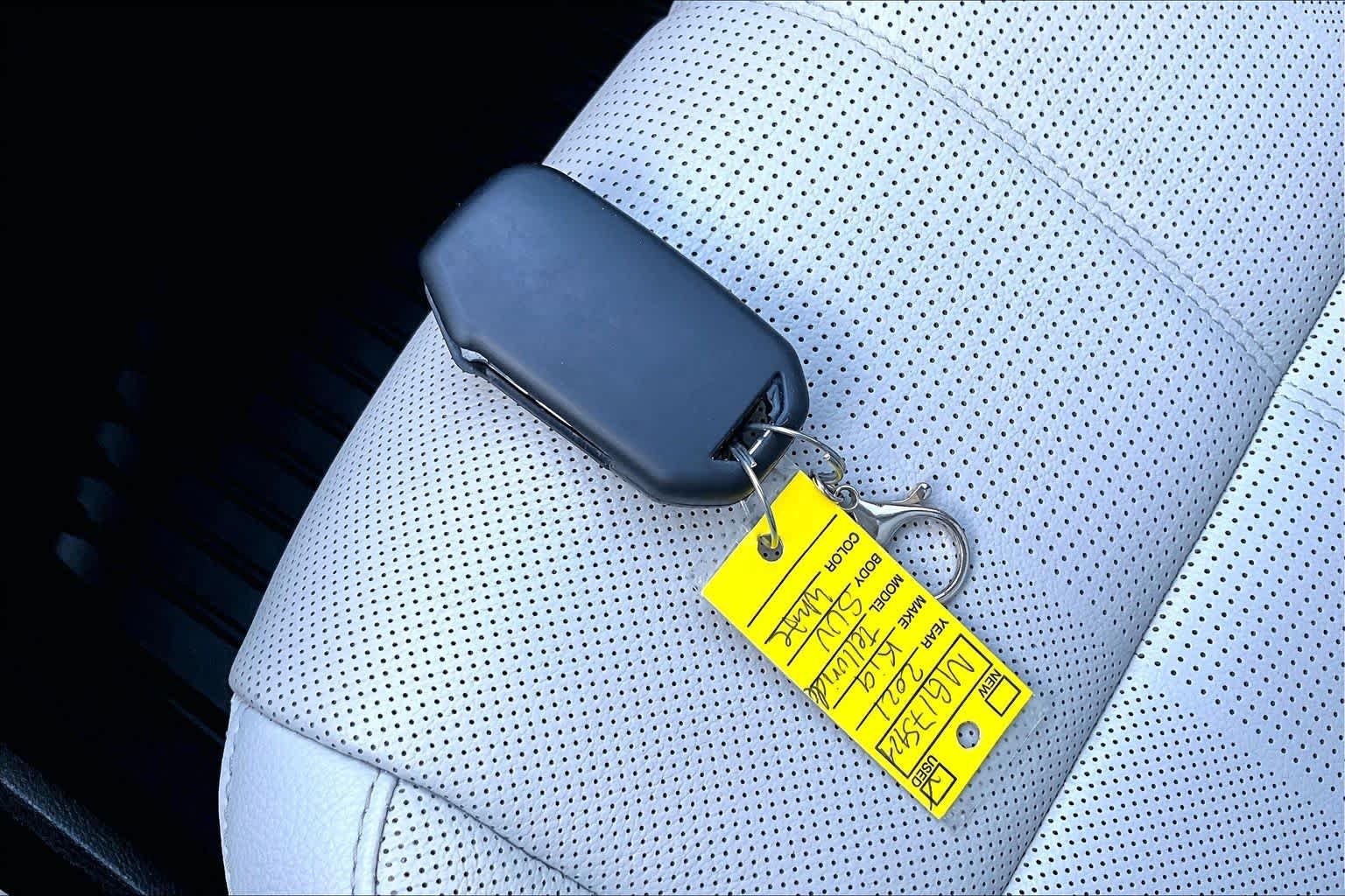Used 2021 Glacial White Pearl Kia EX image 15