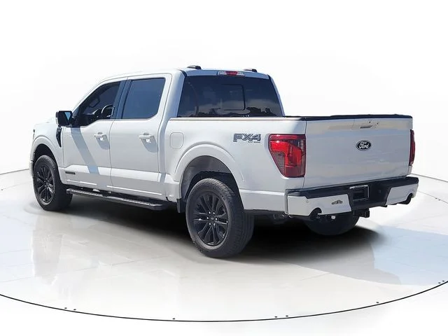 New 2026 Oxford White Ford XLT image 7