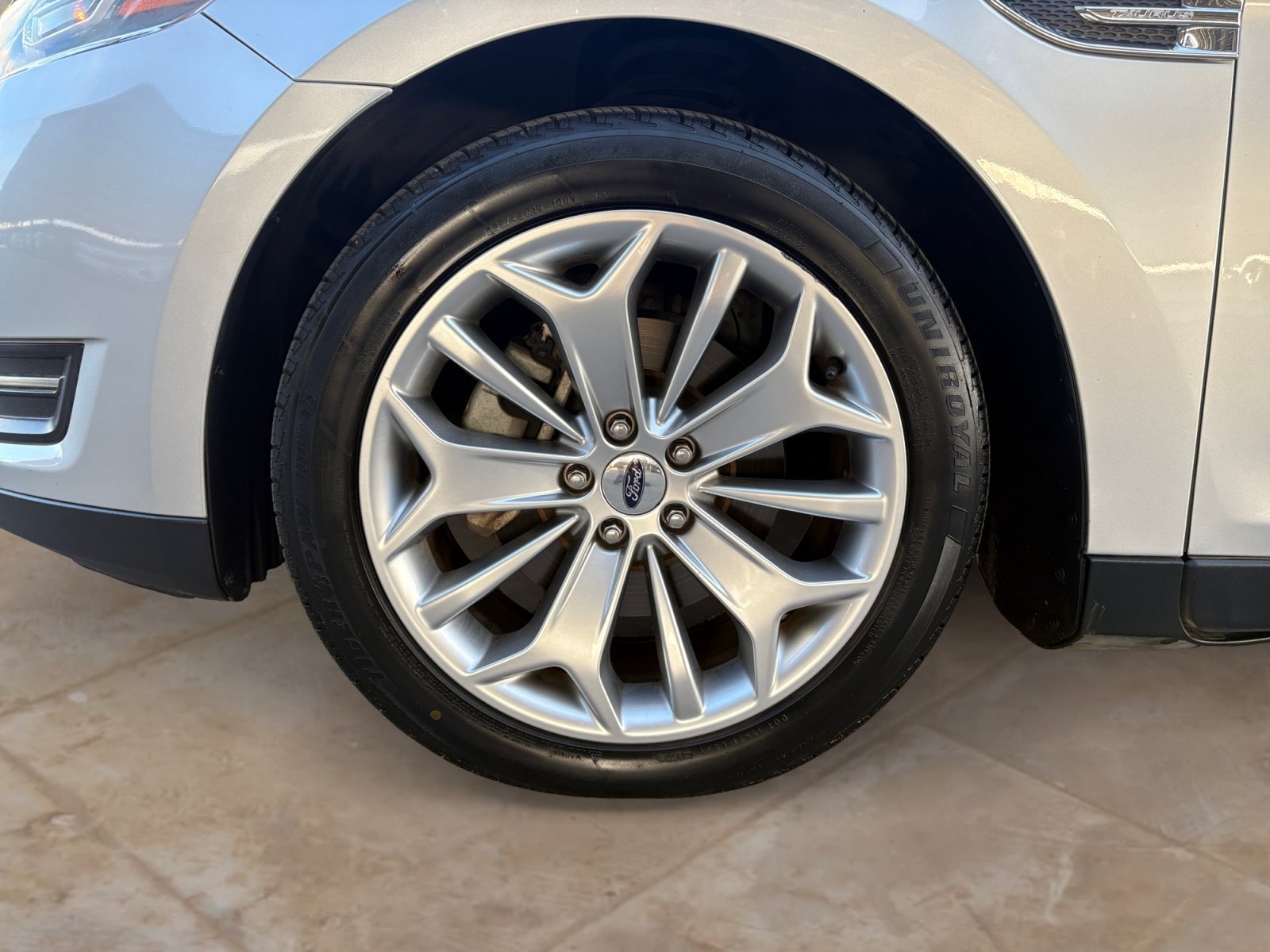 Used 2018 Ingot Silver Ford Limited image 26