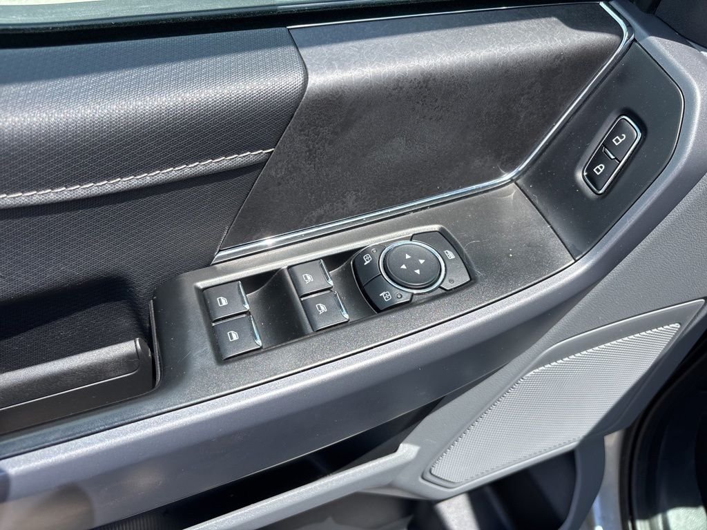 Certified Used 2025 Silver Ford XLT image 24