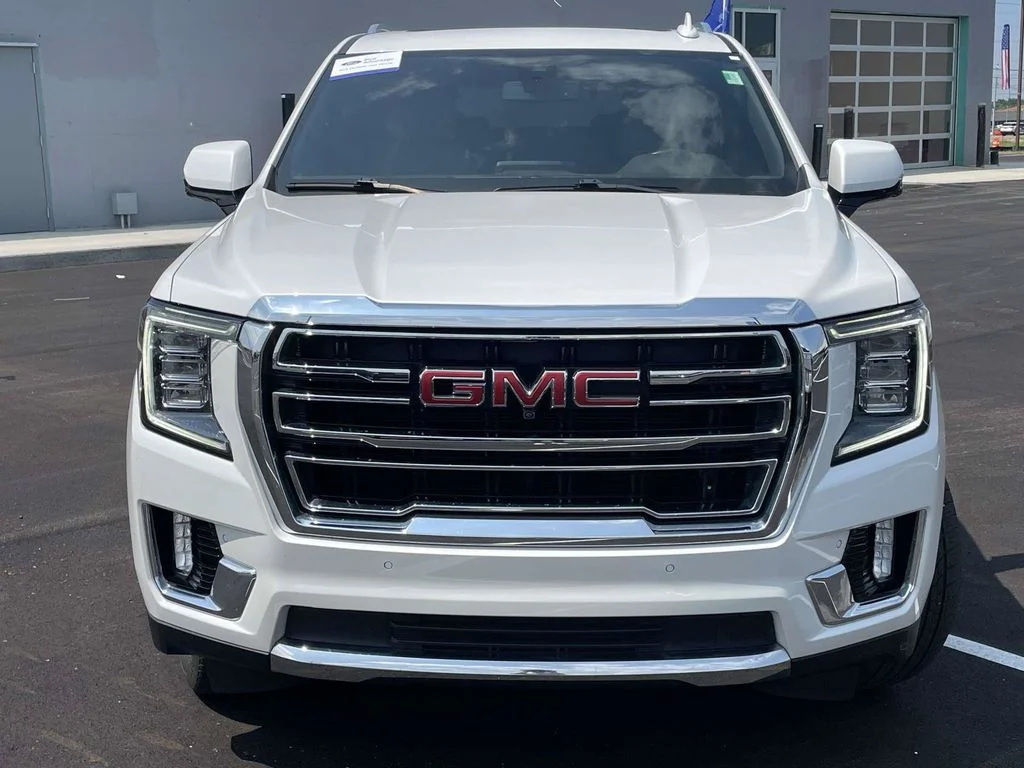 Certified Used 2022 White Frost Tri-Coat GMC SLT image 8