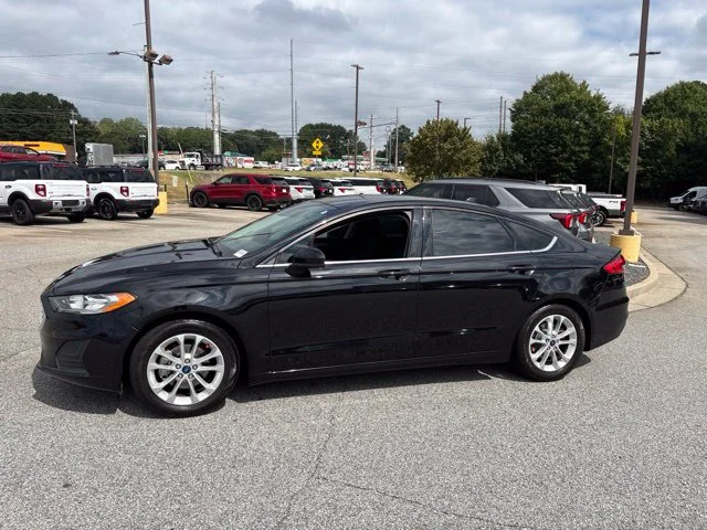 Used 2019 Black Ford SE image 5