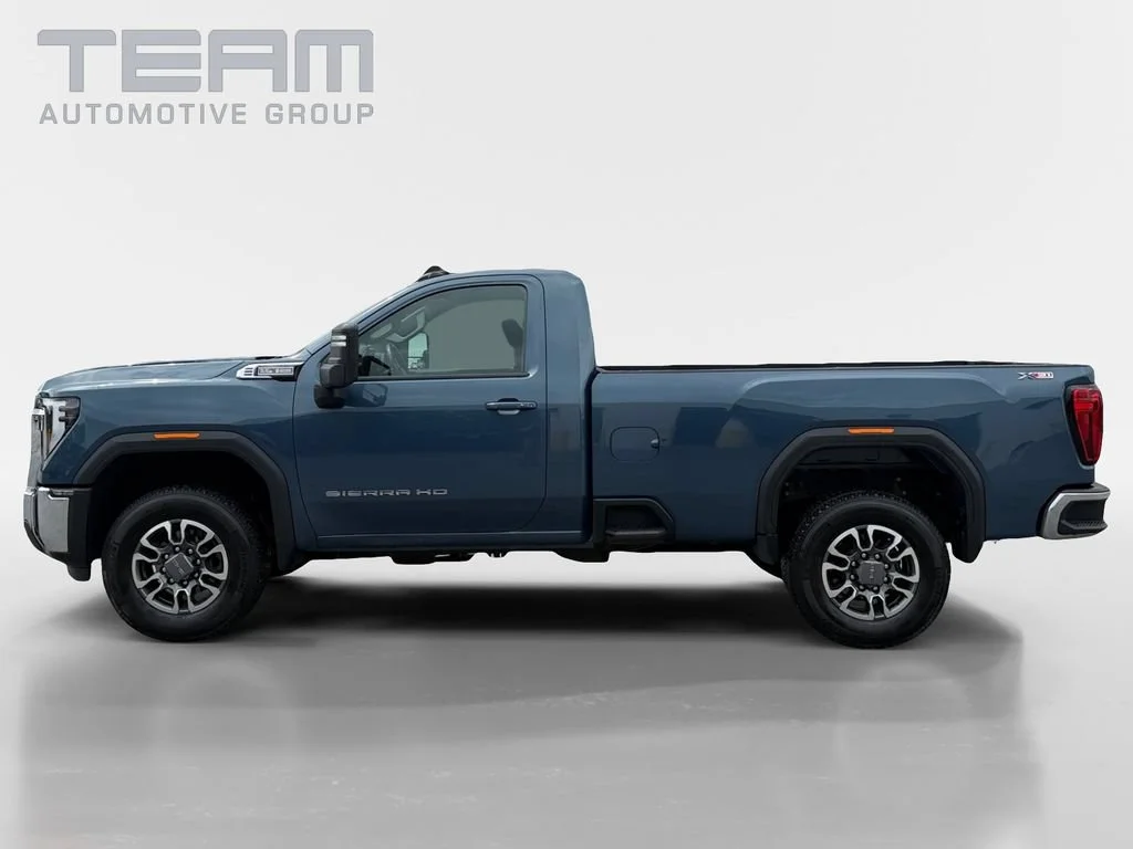 Used 2024 Downpour Metallic GMC SLE image 4