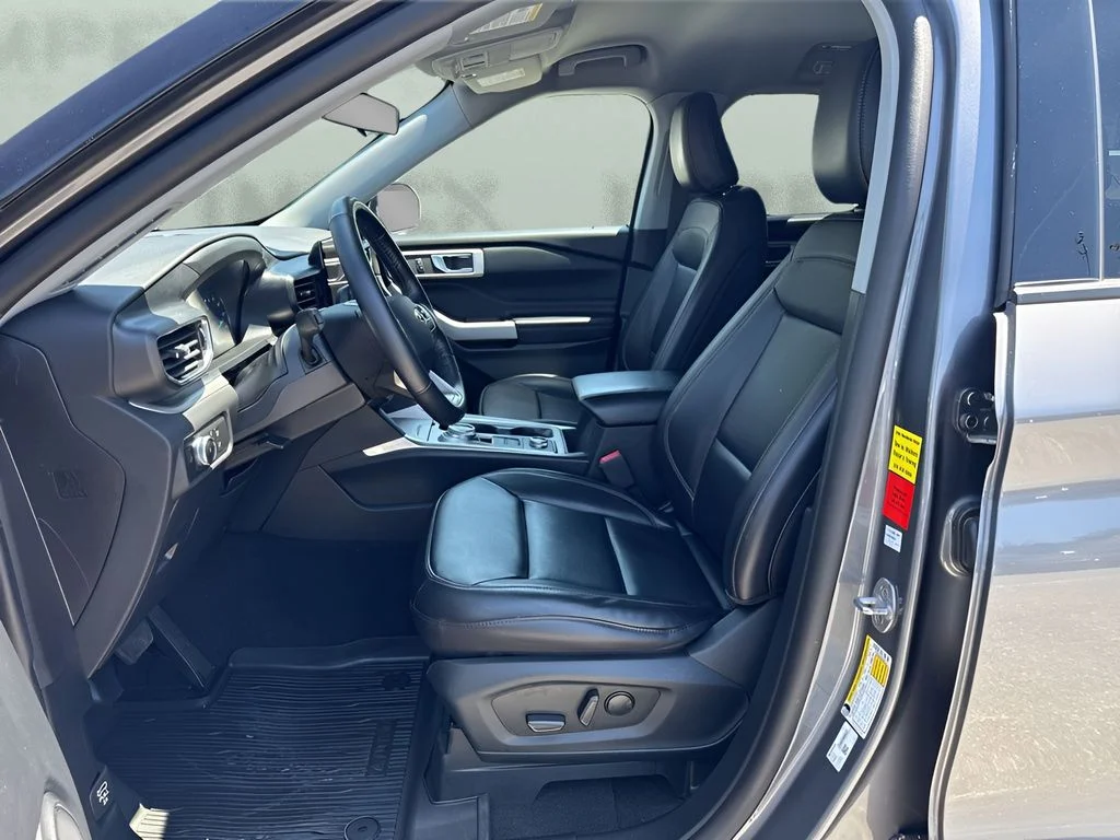 Used 2021 Gray Ford XLT image 9