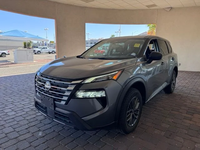 Used 2024 Gray Nissan S image 1