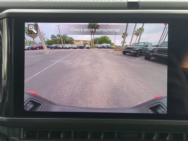 New 2026 Granite Crystal Metallic Clear-Coat Exterior Paint Jeep Mojave image 24