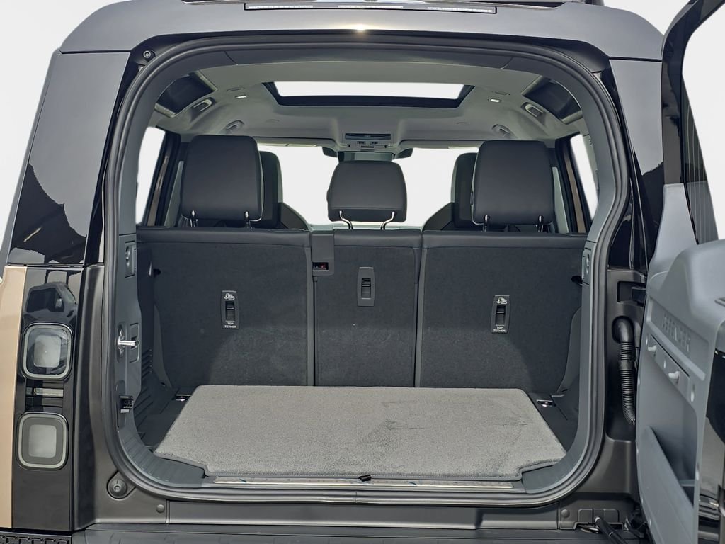 New 2026 Petra Copper LAND ROVER OCTA image 12