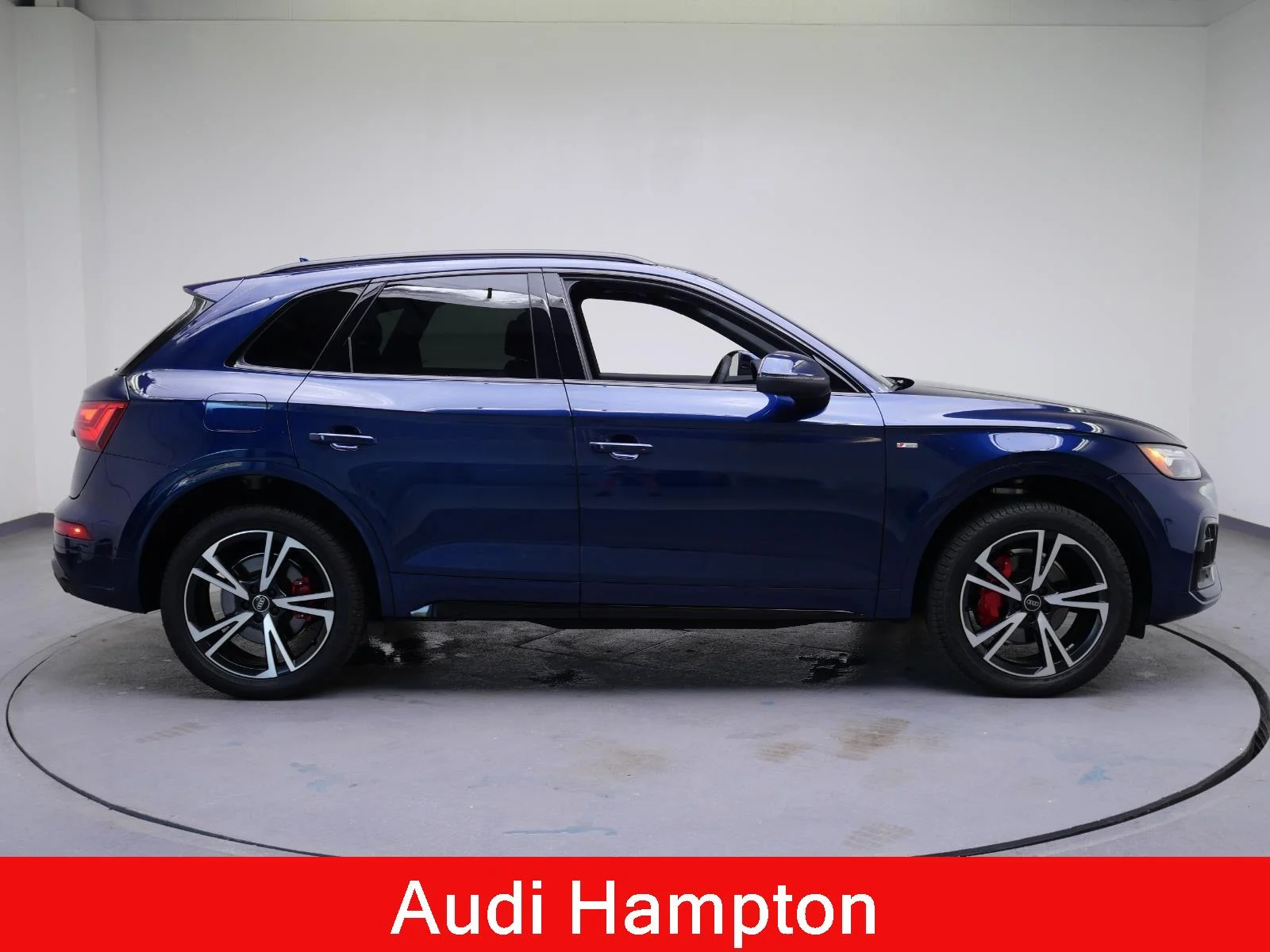 Certified Used 2025 Navarra Blue Metallic Audi S line Premium Plus image 4