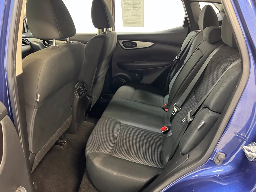 Used 2022 Blue Nissan S image 29