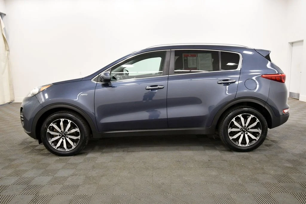 Used 2017 Blue Kia EX image 4