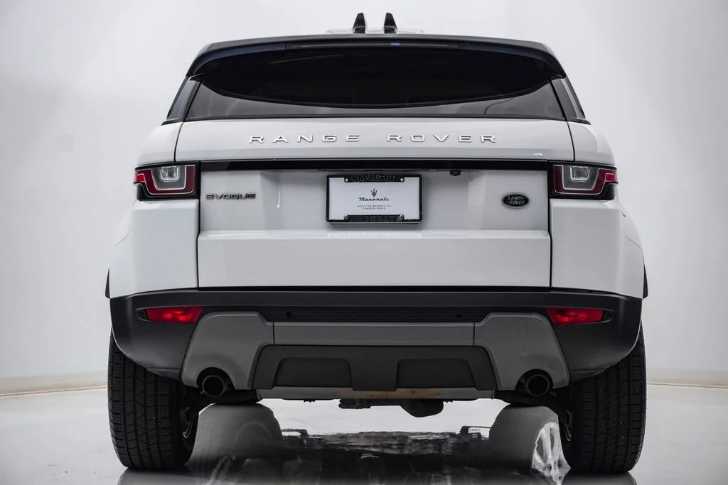 Used 2017 Fuji White Land Rover  image 8