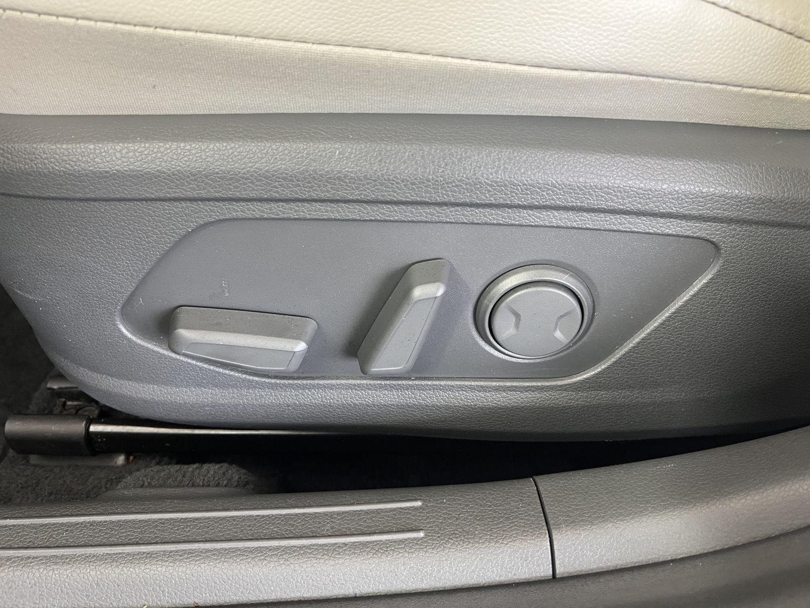 Used 2020 Portofino Gray Hyundai SEL image 12