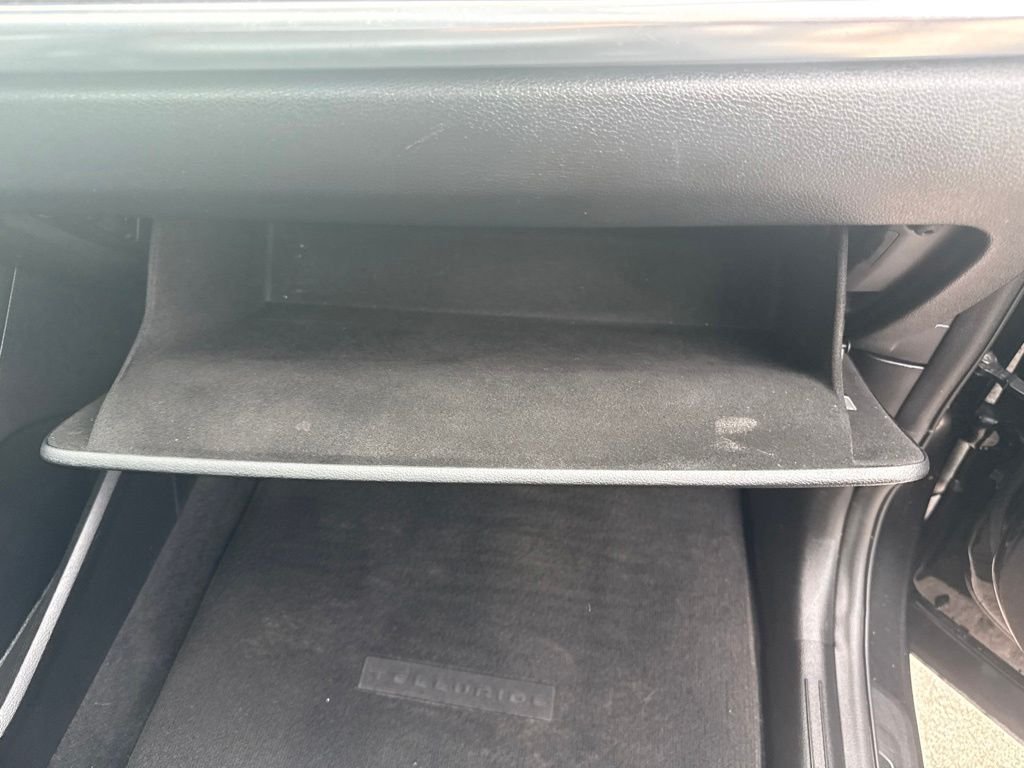 Used 2021 Ebony Black Kia EX image 30