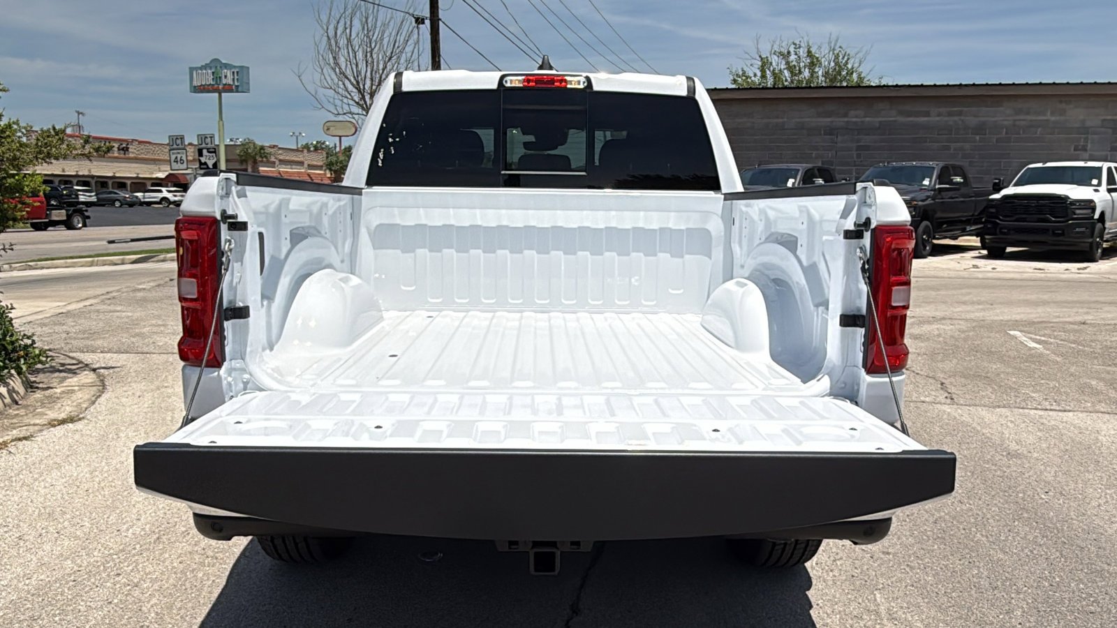 New 2026 Bright White Clear-Coat Exterior Paint RAM Lone Star image 21