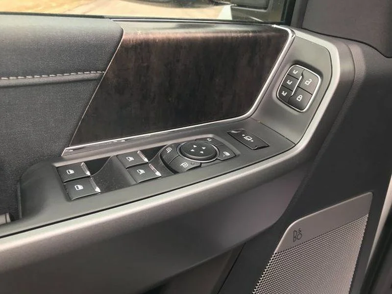 2026 Ford F-350 Super Duty Lariat - Photo 6