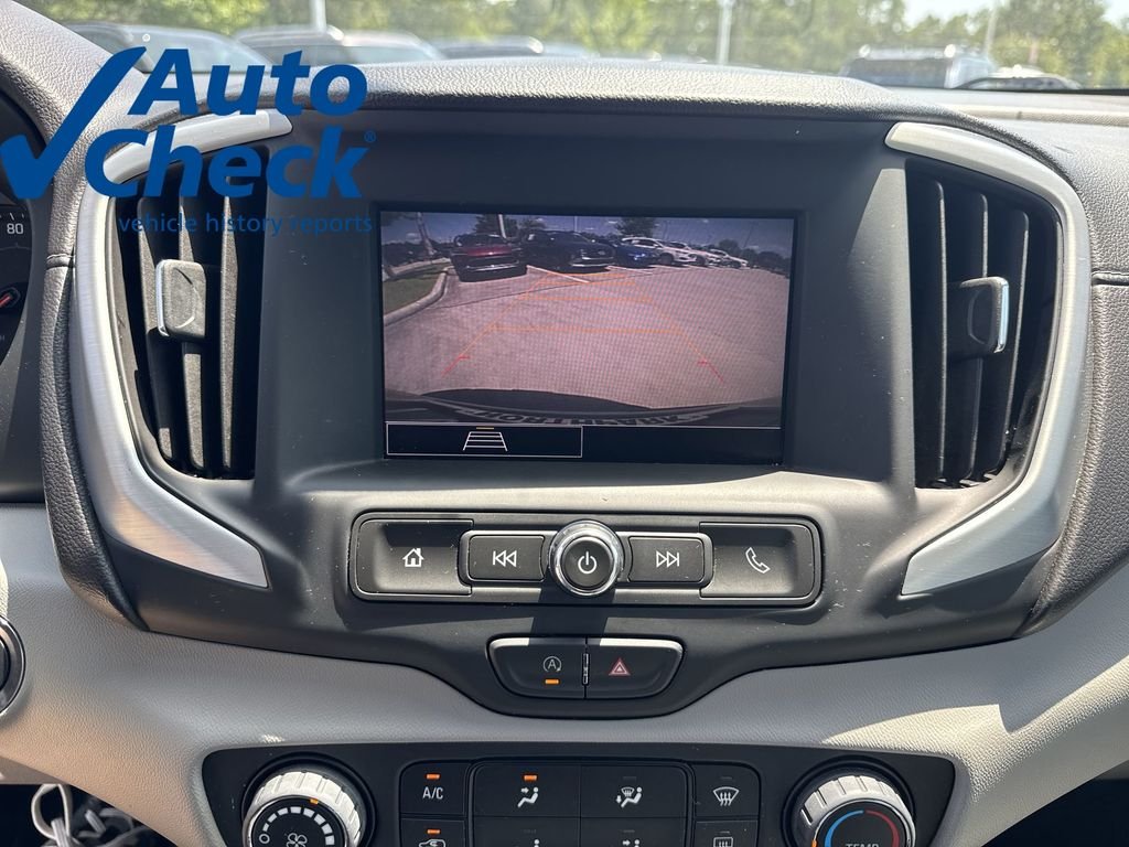 Used 2023 Sterling Metallic GMC SLE image 23