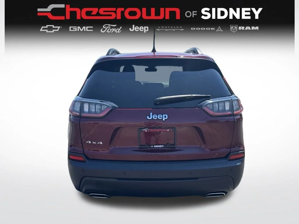 Used 2020 Red Jeep Latitude Plus image 4