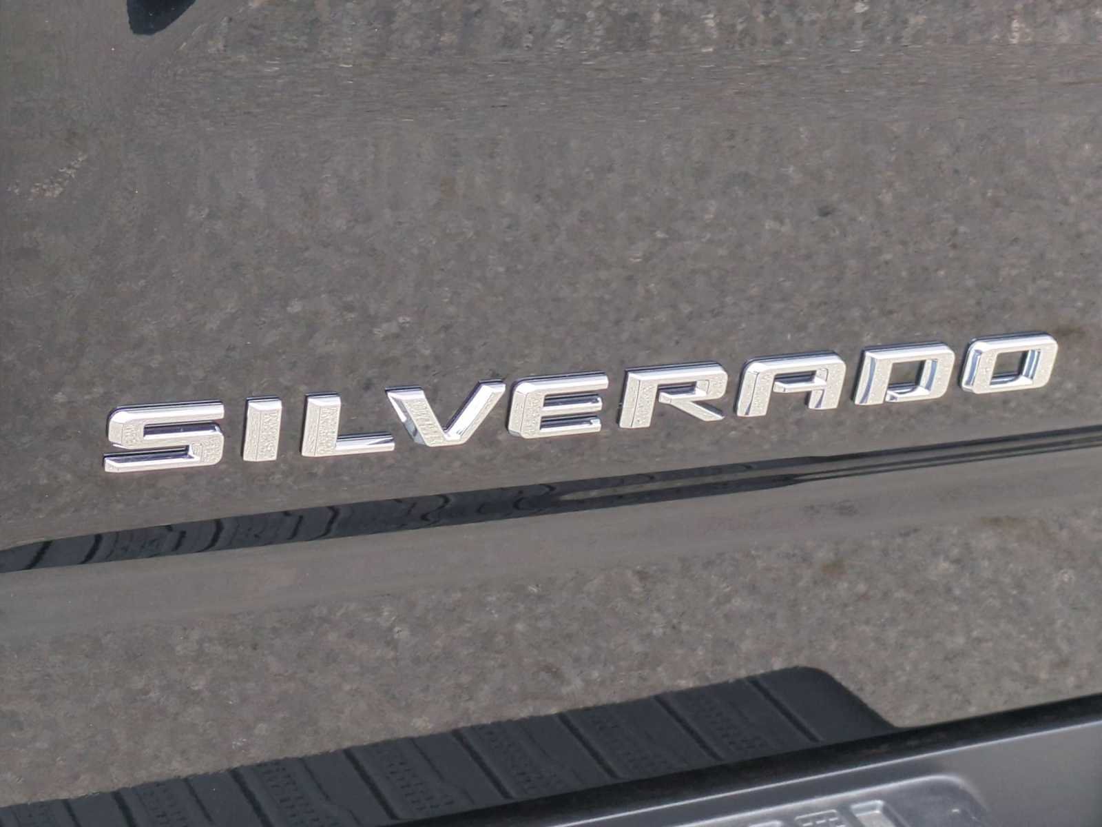 2026 Chevrolet Silverado 1500 LTZ - Photo 9