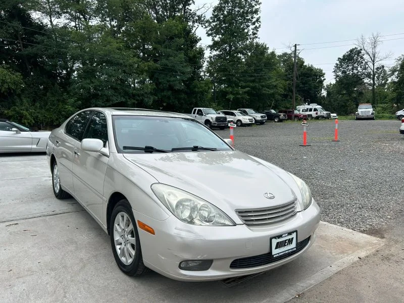 Used 2003 Gold Lexus ES 300 Sedan 4D image 13