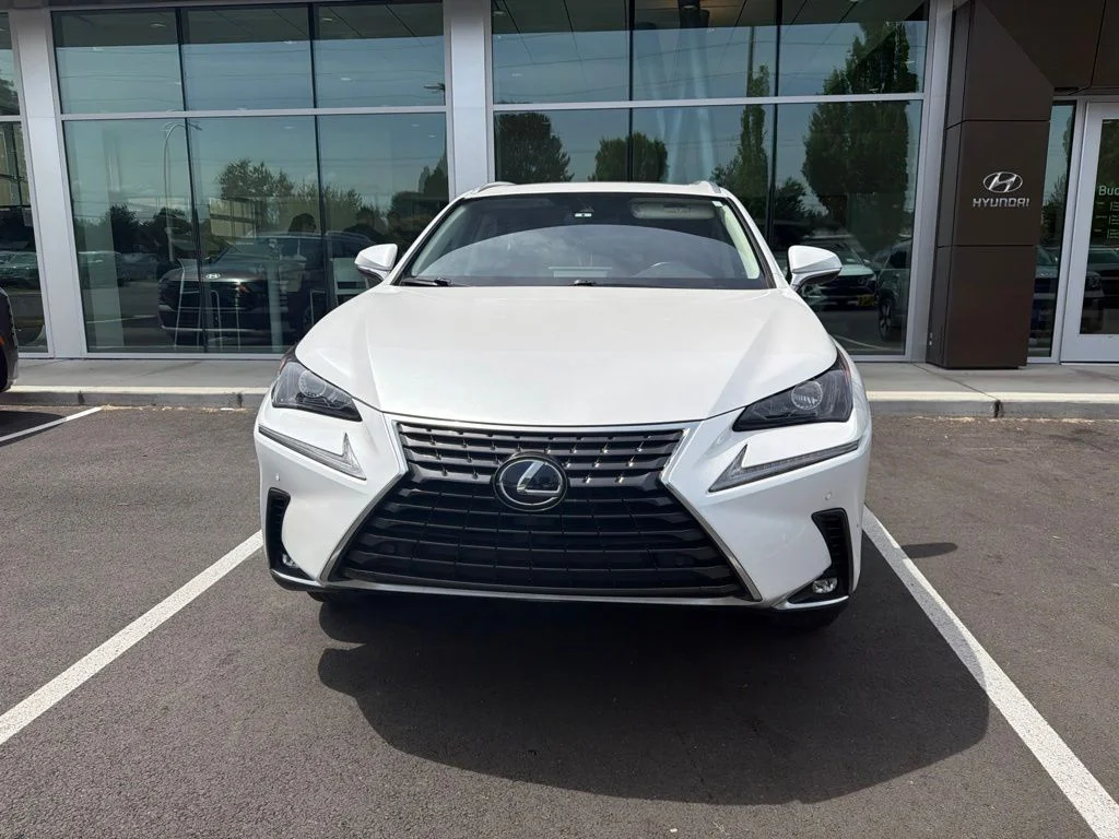Used 2020 White Lexus 300h image 2