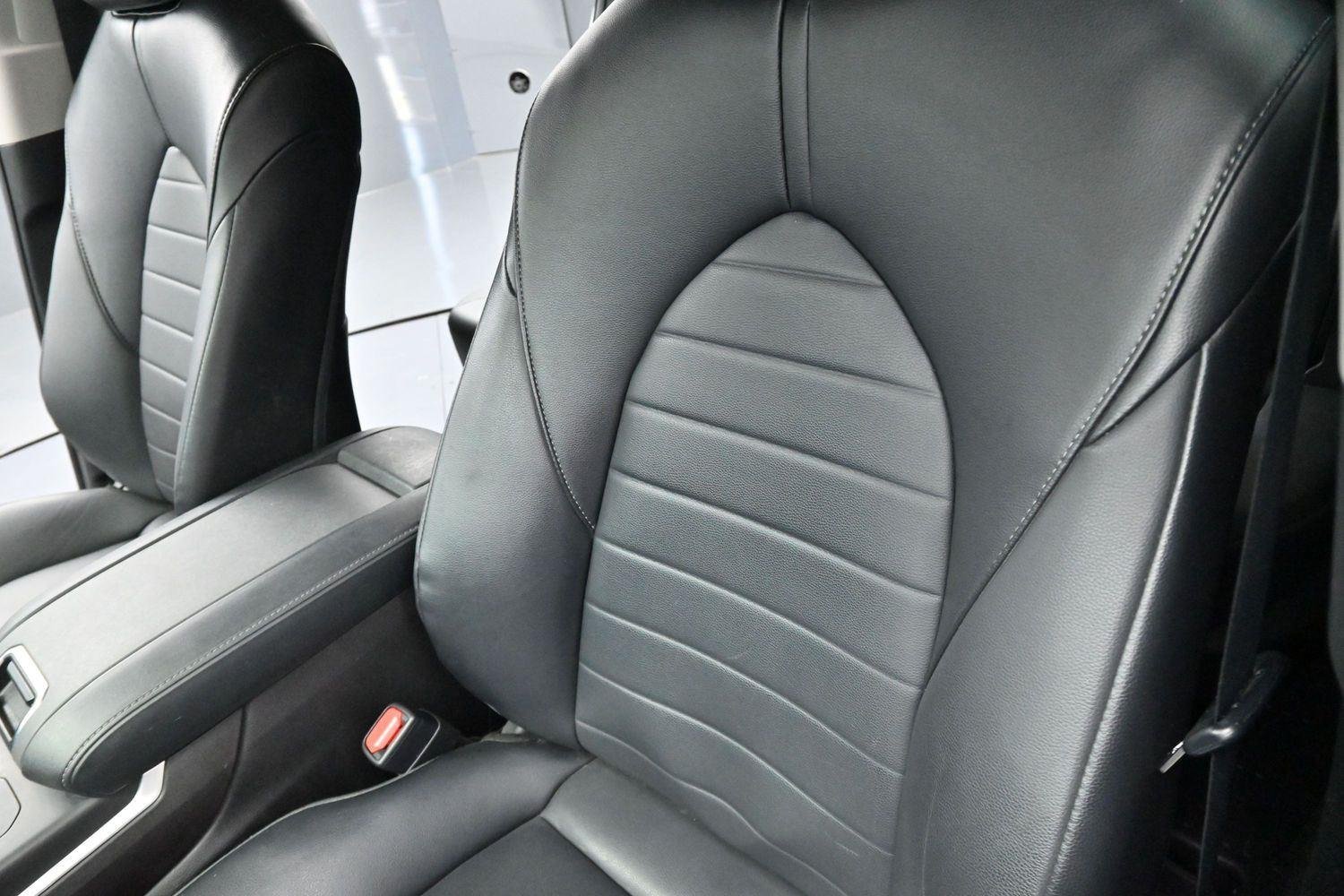 Used 2022 Wind Chill Pearl Toyota XLE image 15