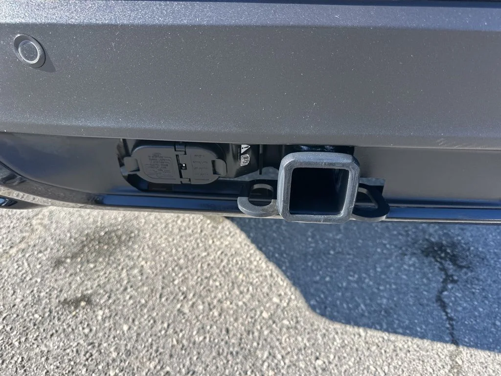 Used 2025 Gray Ford ST-Line image 32