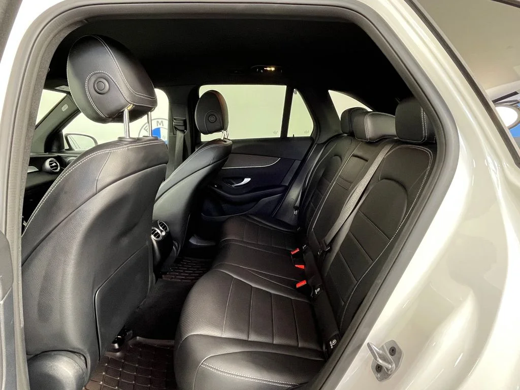 Used 2022  Mercedes-Benz GLC 300 image 19