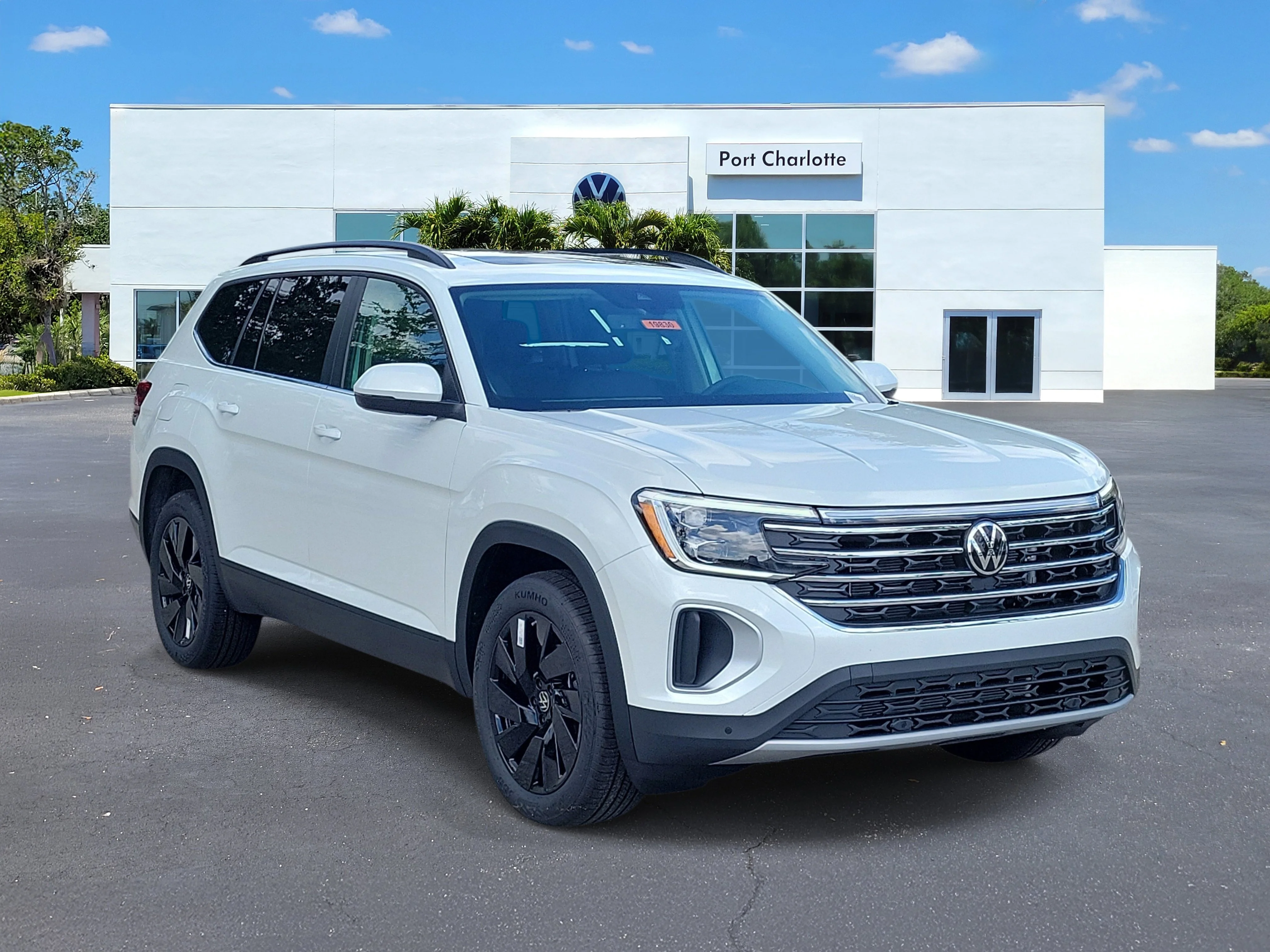 New 2026 White Volkswagen SE w/Technology image 27