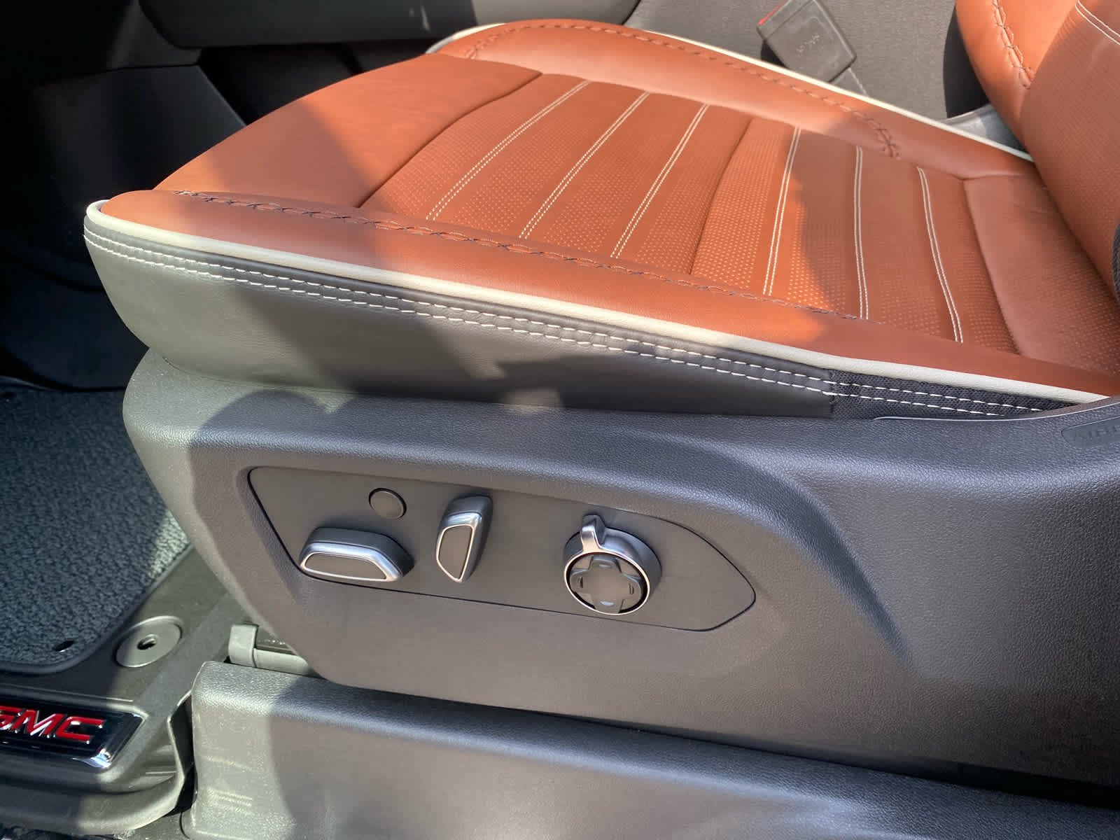 2026 GMC Sierra 1500 Denali Ultimate - Photo 15