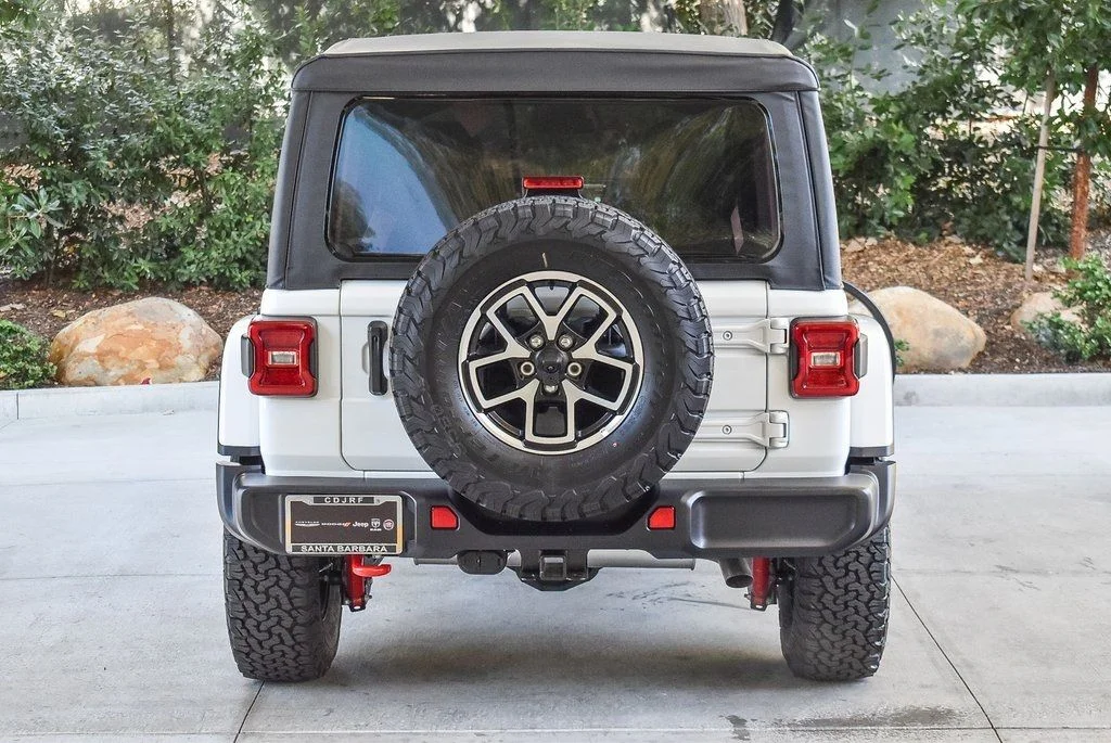New 2026 Bright White Clearcoat Jeep Rubicon image 5