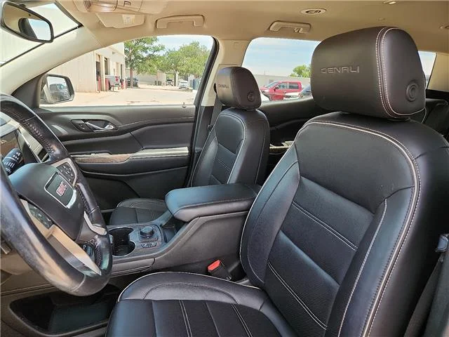 Used 2020 Black GMC Denali All-wheel Drive image 10