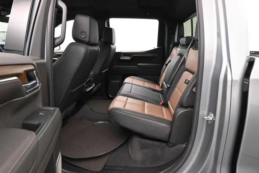 Used 2024 Sterling Gray Metallic Chevrolet High Country image 40
