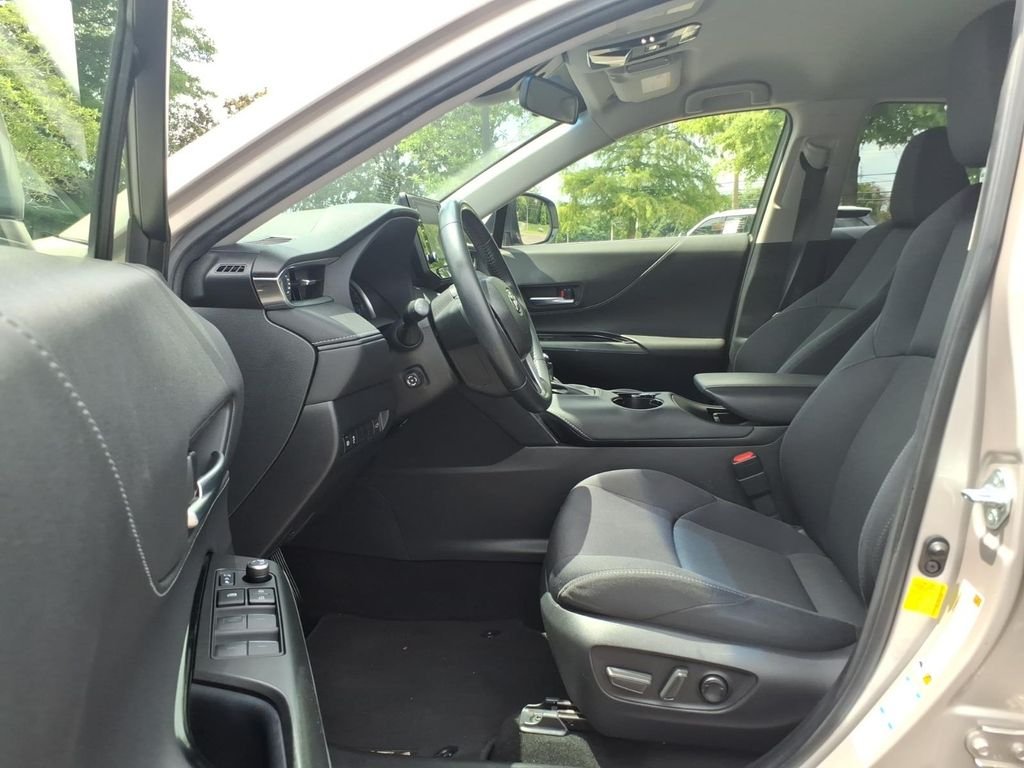 Used 2021 Silver Toyota LE image 16