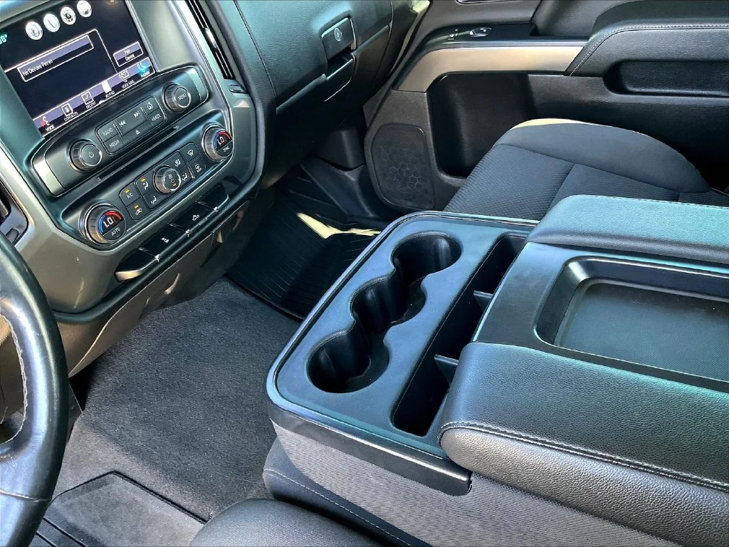 Used 2018 Blue Chevrolet LT image 18