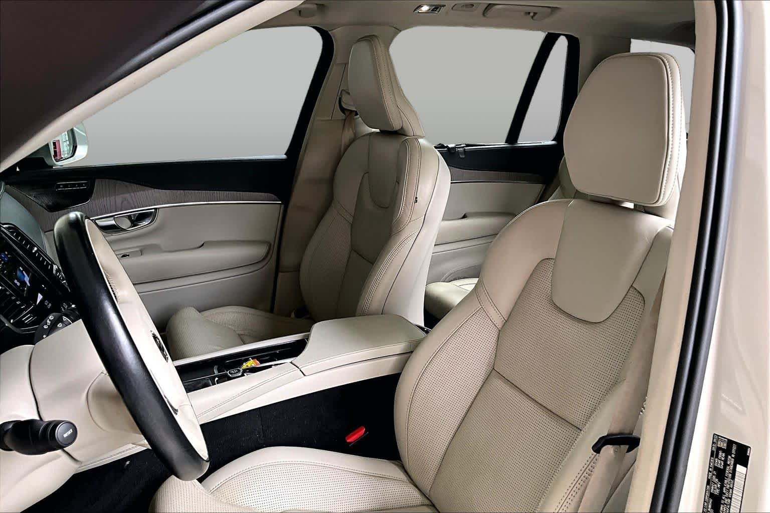 Used 2022 Birch Light Metallic Volvo Inscription image 8