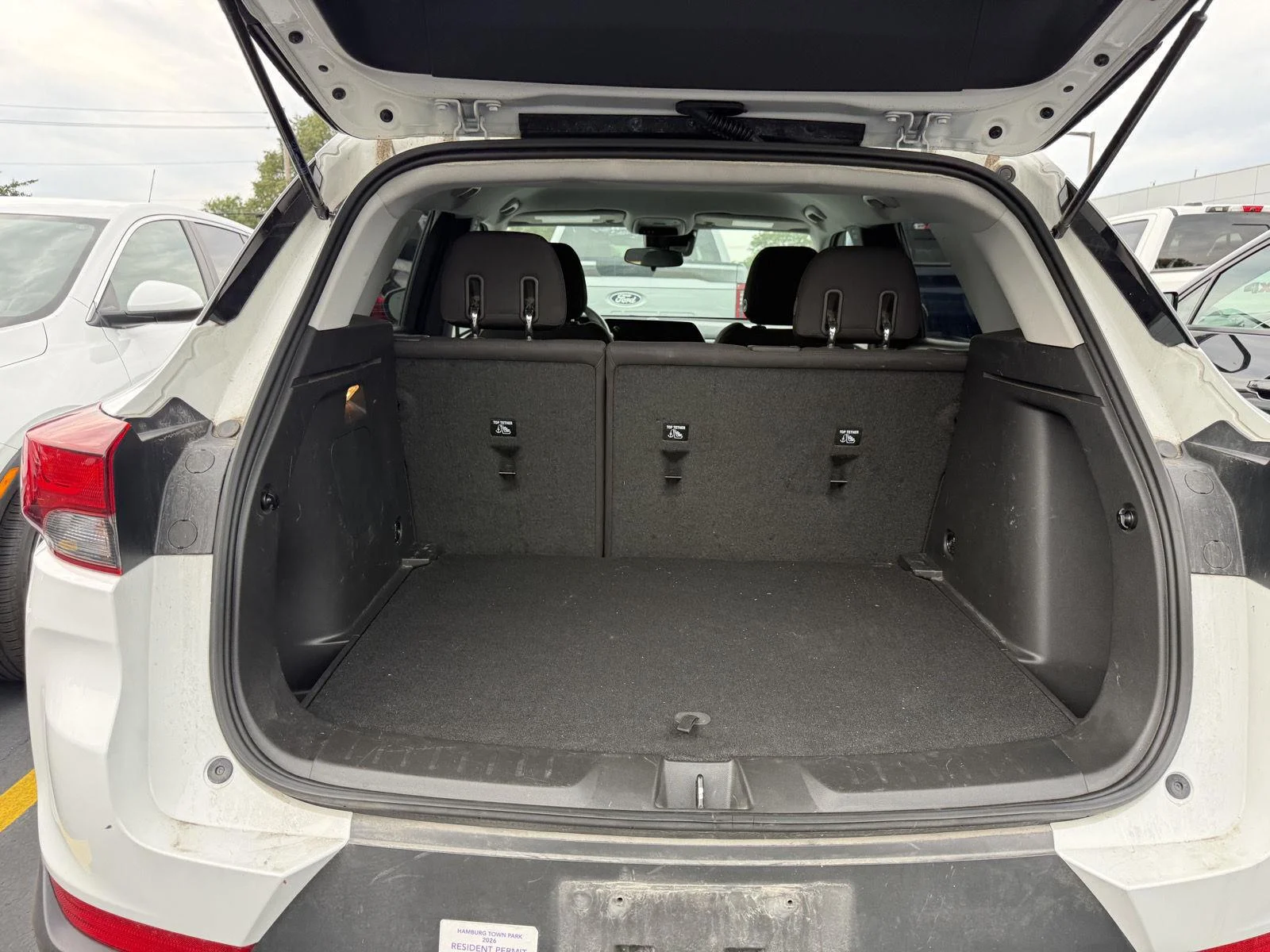 Used 2024 Summit White Chevrolet LT image 6