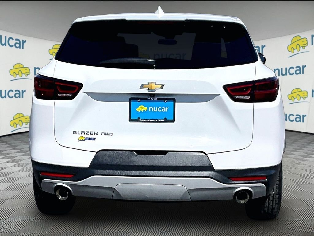 Used 2023 White Chevrolet LT image 5