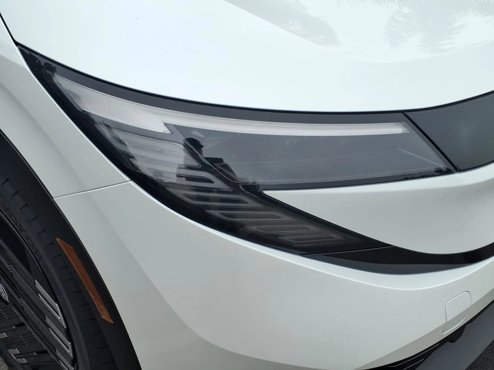 New 2026 Everest White Pearl TriCoat Nissan S+ image 2