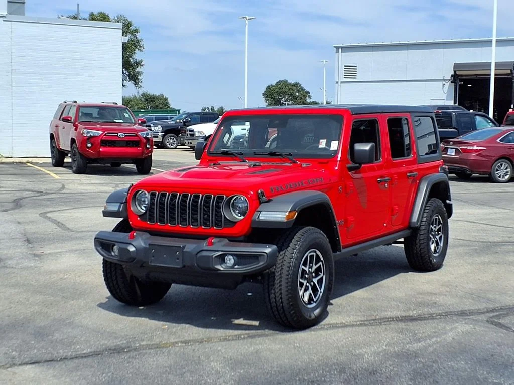 Used 2024 Jeep Wrangler 4-Door Rubicon with VIN 1C4PJXFG6RW268599 for sale in Kansas City