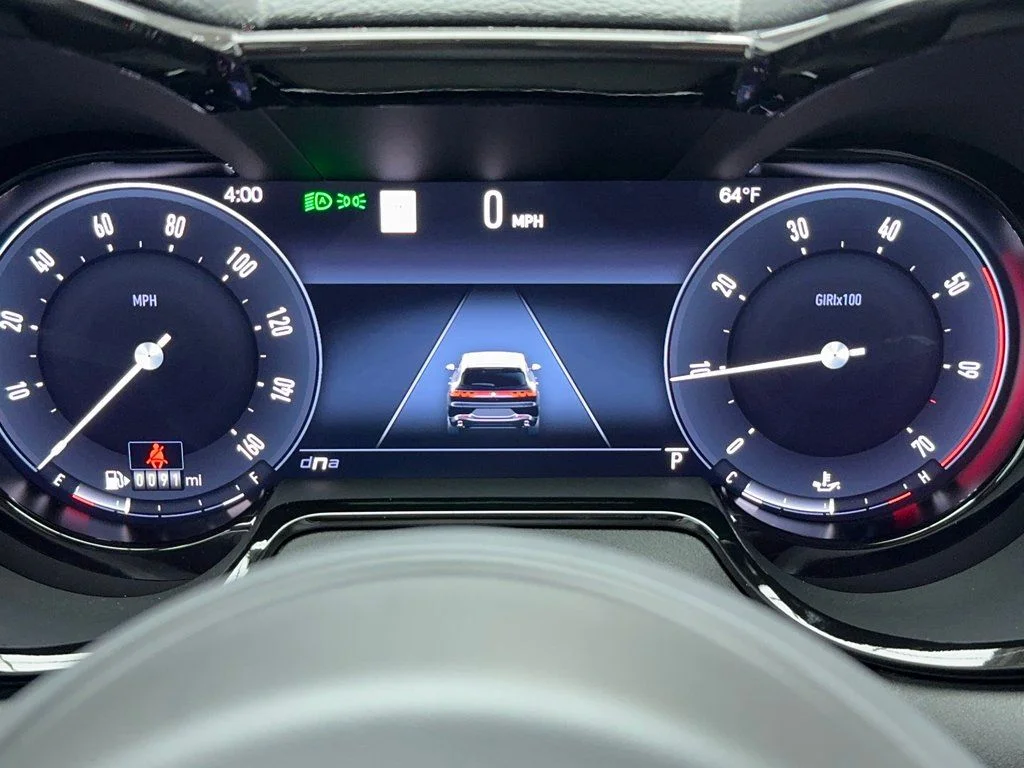 New 2025 Silver Alfa Romeo Base image 18