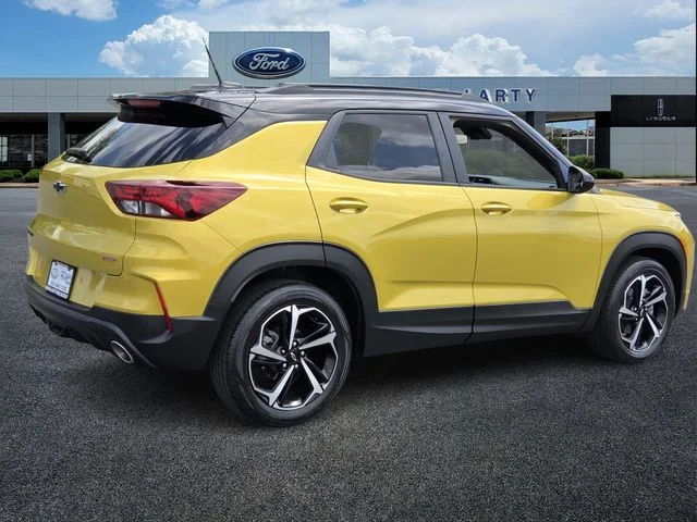 Used 2023 Yellow Chevrolet RS image 5