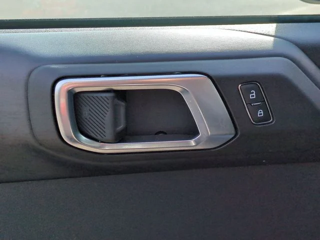 Used 2025 Gray Ford Outer Banks image 13