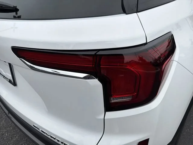 New 2026 Summit White GMC Elevation image 9