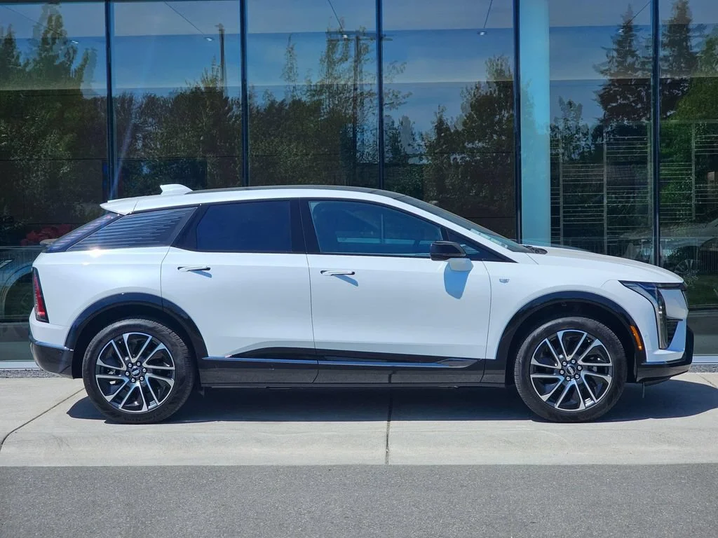 New 2026 Vibrant White Tricoat Cadillac Premium Sport image 6