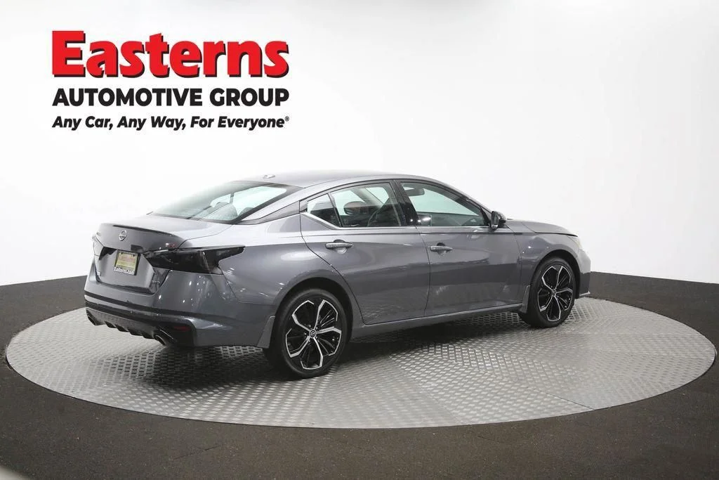 Used 2025 Gray Nissan 2.5 SR image 42