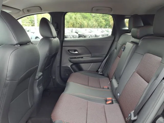 New 2026 Canyon Bronze Metallic Nissan SR image 12
