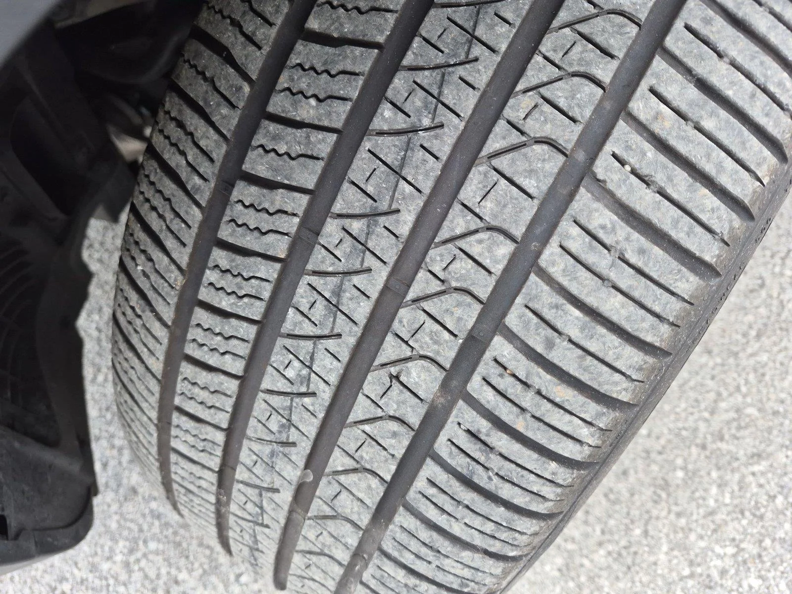 Certified Used 2025 Skyscraper Grey Metallic BMW xDrive40i image 12