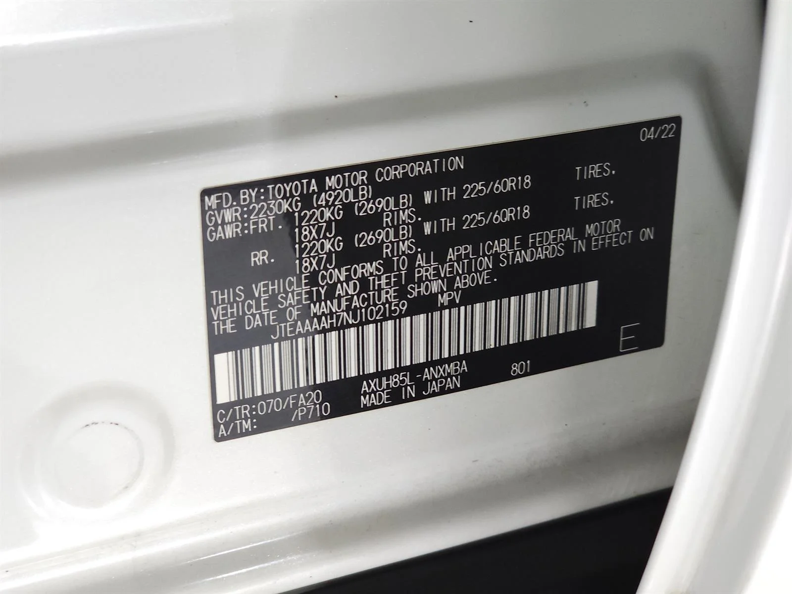 Used 2022 White Toyota LE image 30